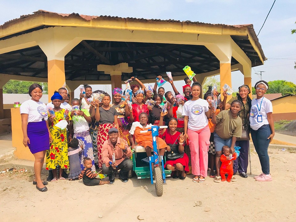 At polio camp Freetown highway, we engage 20 women and girls, after the engagement we proved the with sanitary pads.